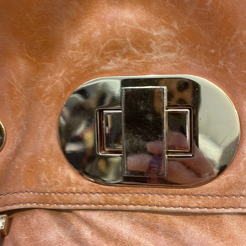 Large Badgley Mischka crossbody handbag - Picture 2 of 5